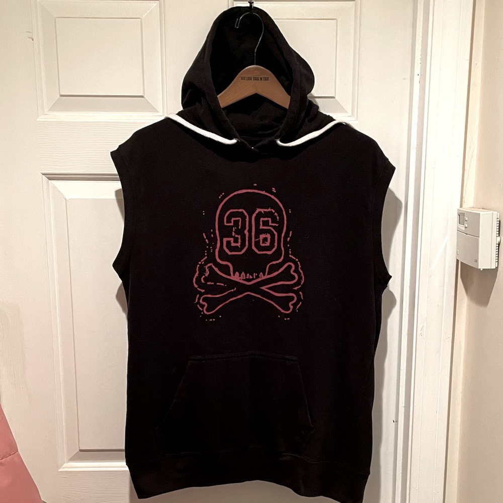 Men’s WWE Sleeveless Black Hoodie Sweatshirt Size XL Wrestlmania 36 WWF AEW